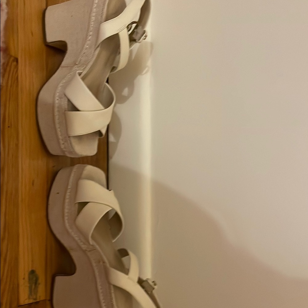 Sam Edelman Cream Platform Sandals with Chunky Sole
